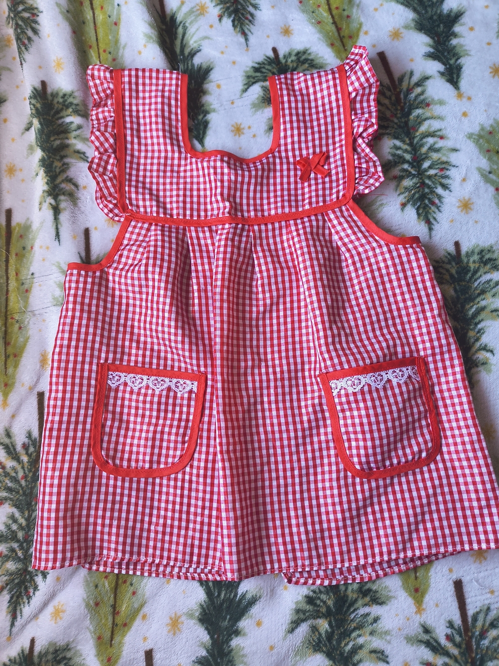 For to 4-6- Years Vintage Red Gingham Kids Pinafore Apron with Ruffle Trim - Picture 4 of 6